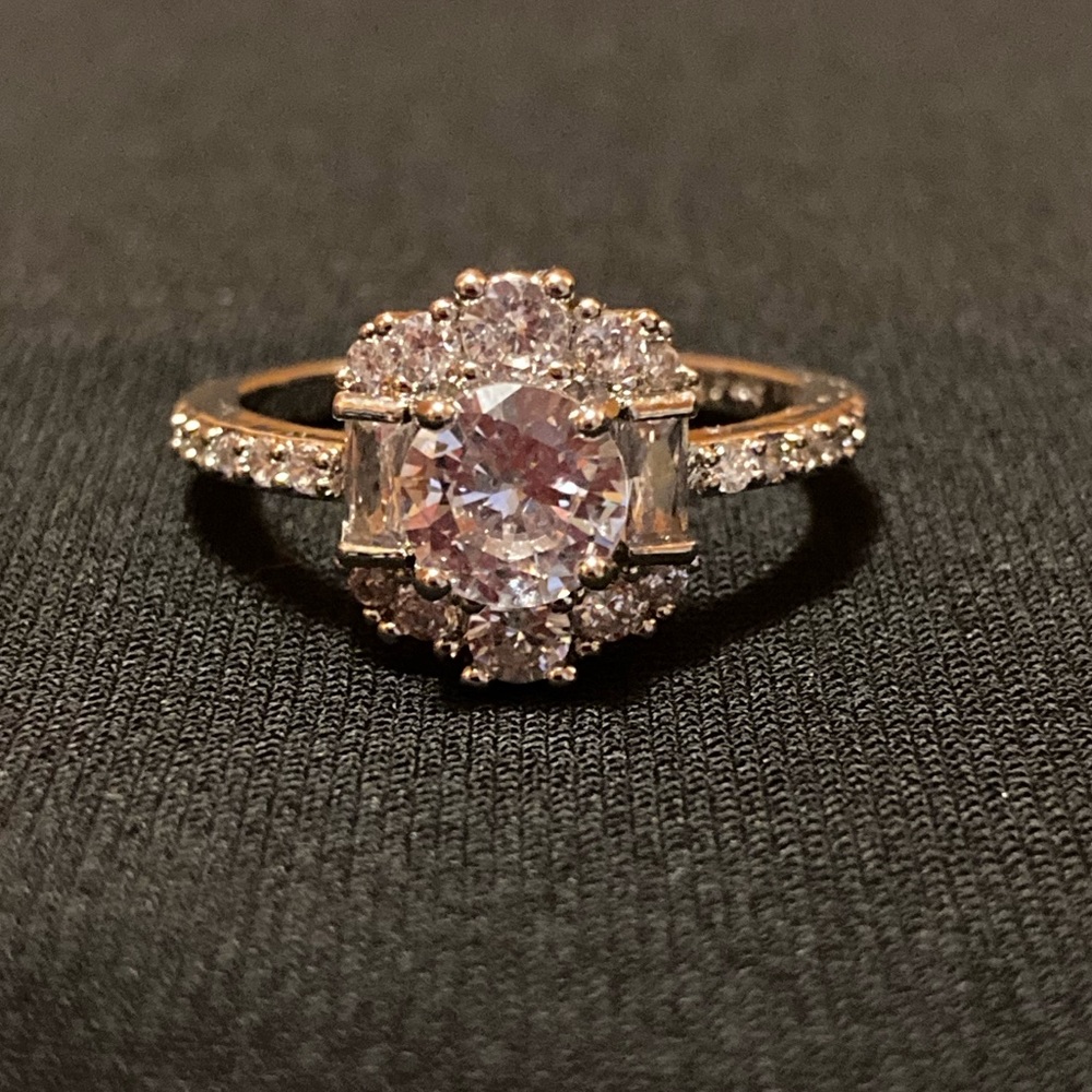 925 Sterling Silver ring. Size 8